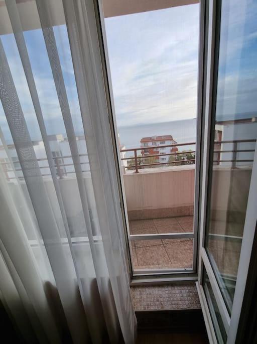 Roof Top Sea View Apartment 167,2Loznice,4-7 Osob Sveti Vlas Exterior photo