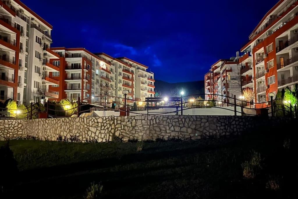 Roof Top Sea View Apartment 167,2Loznice,4-7 Osob Sveti Vlas Exterior photo